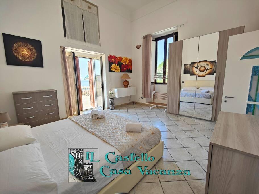 Il Castello Casa Vacanza ساليرنو المظهر الخارجي الصورة